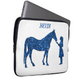 HORSE & MÄDCHEN LAPTOP SLEEVE PERSONALISIERT. (Vorne Rechts)