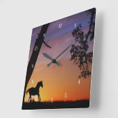 Horse Sunset and Oak Tree Quadratische Wanduhr (Winkel)