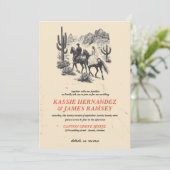 Horseback Canyon Couple mit QR Code Wedding Einladung (Stehend Vorderseite)