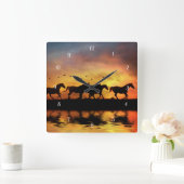 Horses Galloping Sunset and Water Quadratische Wanduhr (Zuhause)