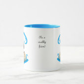 Horseshoe Crab Playing in der Water Monogram Tasse (Zentrum)