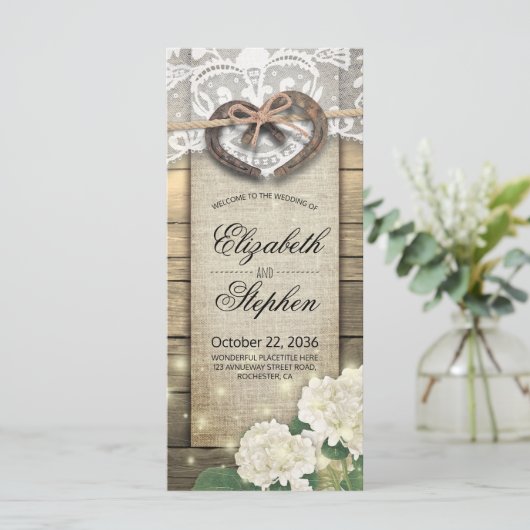 Horseshoes Hydrangea Blume Wood Country Wedding Programm (Stehend Vorderseite)