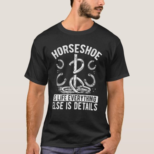 Horseshoes ist das Horseshoe Pitching Turnier T-Shirt (Vorderseite)