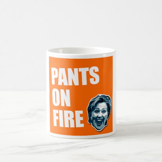 Hosen Hillary Clinton auf Feuer-Kaffee-Tasse Kaffeetasse (Mittel)