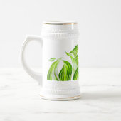 'Hosta with Mosta' auf einem Stein Bierglas (Links)