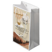 Hot Air Balloon, Adventure Awaits, Earth Tone Kleine Geschenktüte (Vorderseite Schrägansicht)