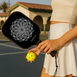 Hot Black and White Mandala w Decorative Name Pickleball Schläger