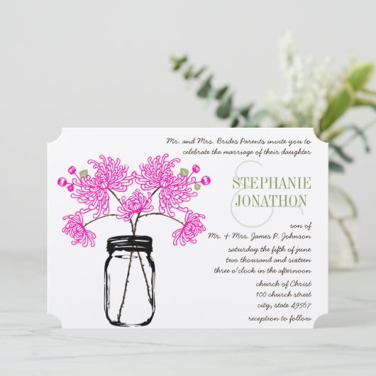 Hot Bright Pink Mason Jar Wildblume Hochzeit Einladung (Stehend Vorderseite)