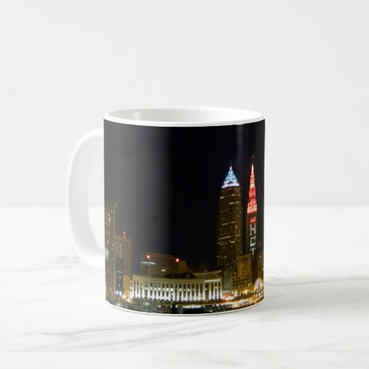 Hot Cleveland Skyline Kaffeetasse (Vorderseite Links)