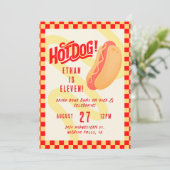 Hot Dog! Cook out themed, Any age birthday  Einladung (Stehend Vorderseite)