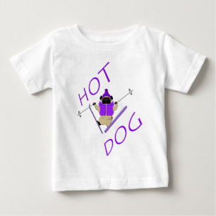 Hot Dog Funny Skifahren Mops Lila Jacket und Skis Baby T-shirt