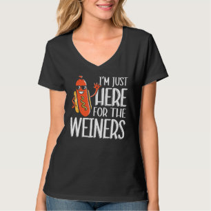 Hot Dog, ich bin nur wegen der Würstchen hier 4. J T-Shirt
