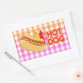 Hot Dog on Gingham Picnic Tablecloth w/Condition Rechteckiger Aufkleber (Umschlag)