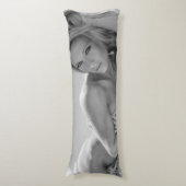 Hot Fitness Girl Seitenschläferkissen (Vorderseite Vertikal)