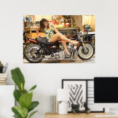 Hot Model KELSEY auf einem klassischen Kawasaki Z1 Poster (Heimbüro)