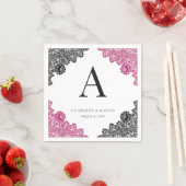 Hot Pink and Black Floral Lace Monogram Wedding Serviette (Beispiel)