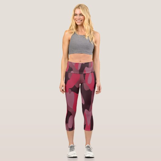 Hot pink and Burgundy Camo Capri Leggings (Vorderseite)