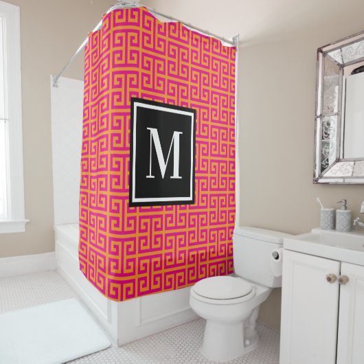 Hot Pink and Orange Greek Key Black White Monogram Duschvorhang (Beispiel)