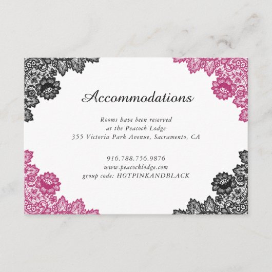 Hot Pink Black Floral Lace Hochzeitsunterkunft Begleitkarte (Vorderseite)