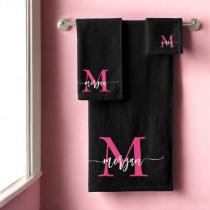 Hot Pink Black Modern Script Name Girl Monogram Badhandtuch Set