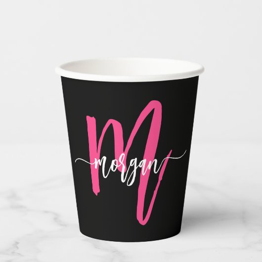 Hot Pink Black Modern Script Name Girl Monogram Pappbecher (Vorderseite)
