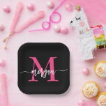 Hot Pink Black Modern Script Name Girl Monogram Pappteller<br><div class="desc">Fügen Sie Ihren Feiern eine Touch Chic hinzu mit unseren Hot Pink Modern Script Girly Monogram Name Paper Tellern! Diese Teller in einem lebhaften, rosa Design sind mit Ihrem Namen in einem eleganten, modernen Drehbuch für eine individuelle, stilvolle Touch personalisiert. Perfekt für Geburtstage, Party oder jeden besondere Anlass, verbinden sie...</div>
