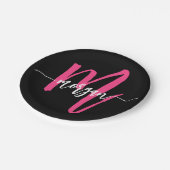 Hot Pink Black Modern Script Name Girl Monogram Pappteller (Schrägansicht)