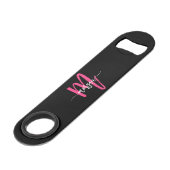 Hot Pink Black Modern Script Name Girl Monogram Speed Flaschenöffner (Vorderseite Schrägansicht)