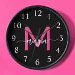 Hot Pink Black Modern Script Name Girl Monogram Uhr<br><div class="desc">Machen Sie mit unserer Hot Pink Modern Script Girly Monogram Name Large Clock eine mutige Aussage in Ihrem Raum! Mit einem lebhaften, heißen rosa Design und personalisiert mit Ihrem Namen in einem eleganten, modernen Drehbuch fügt diese Uhr jedem Zimmer eine stilvolle und persönliche Touch hinzu. Ideal für Schlafzimmer, Büroräume oder...</div>