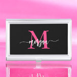 Hot Pink Black Modern Script Name Girl Monogram Visitenkarten Dose<br><div class="desc">Machen Sie eine berufliche Aussage mit unserem Hot Pink Modern Script Girly Monogram Name Business Card Case! Dieses elegante und stilvolle Gehäuse besticht durch ein fett rosa Design, das mit Ihrem Namen in einem eleganten, modernen Drehbuch für eine schicke, individuelle Touch personalisiert ist. Ideal zum Tragen und Schützen Ihrer Visitenkarten,...</div>
