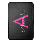 Hot Pink Black Script Name der Girl Monogram Badematte (Vorderseite Vertikal)