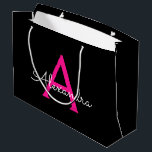 Hot Pink Black Script Name der Girl Monogram Große Geschenktüte<br><div class="desc">Schwarz und Heiß rosa Einfache Skriptmonogramm Name Geschenktasche. Das macht den perfekten 16 Geburtstag,  Hochzeit,  Brautparty,  Jubiläum,  Babydusche oder Junggeselinnen-Abschied Geschenktasche für jemanden,  der Lieben glamourösen Luxus und schicke Stile.</div>