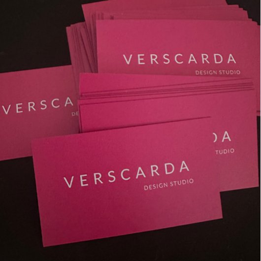 Hot Pink Bold Fashion Design Studio Schönheit Visitenkarte