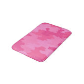 Hot Pink Camouflage Bath Mat Badematte (Schrägansicht)