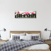 Hot Pink Daisy Leinwanddruck (Insitu (Schlafzimmer))