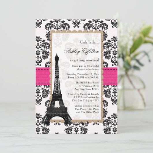 Hot Pink Eiffelturm Pariser Brautparty Einladung (Stehend Vorderseite)