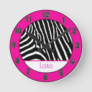 Hot Pink Girls Zebra Wall Clock with Name Runde Wanduhr