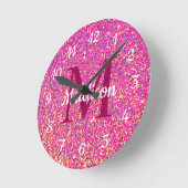 Hot Pink Glitzer Girly Glam Monogram Name Runde Wanduhr (Winkel)