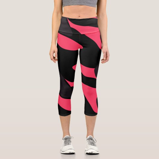 Hot pink, gray and black Camo abstract Capri Leggings (Vorderseite)