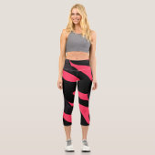 Hot pink, gray and black Camo abstract Capri Leggings (Vorderseite)
