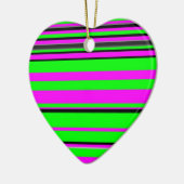 Hot Pink Green Black Colorful Stripe Muster Keramikornament (Links)