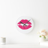 Hot Pink Lips Uhr (Zuhause)