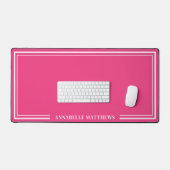 Hot Pink Minimalist Monogram Schreibtischunterlage (Tastatur & Maus)