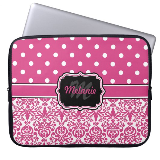 Hot Pink Mit Monogramm Damask Polka Dot Laptopschutzhülle (Vorderseite)