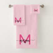 Hot Pink Modern Script Girl Monogram Name Badhandtuch Set (Insitu)