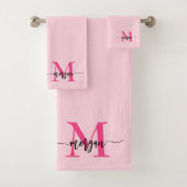 Hot Pink Modern Script Girl Monogram Name Badhandtuch Set (Insitu)