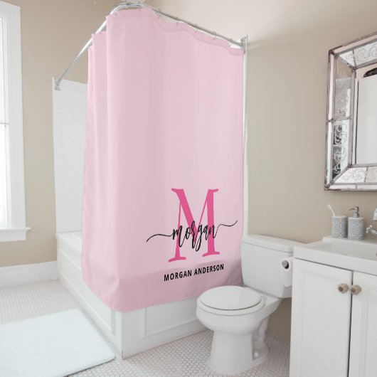 Hot Pink Modern Script Girl Monogram Name Duschvorhang (Beispiel)