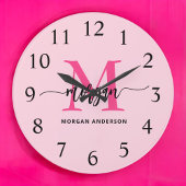 Hot Pink Modern Script Girl Monogram Name Große Wanduhr