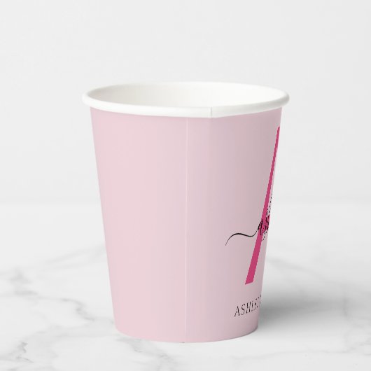 Hot Pink Modern Script Girl Monogram Name Pappbecher (Rechts)