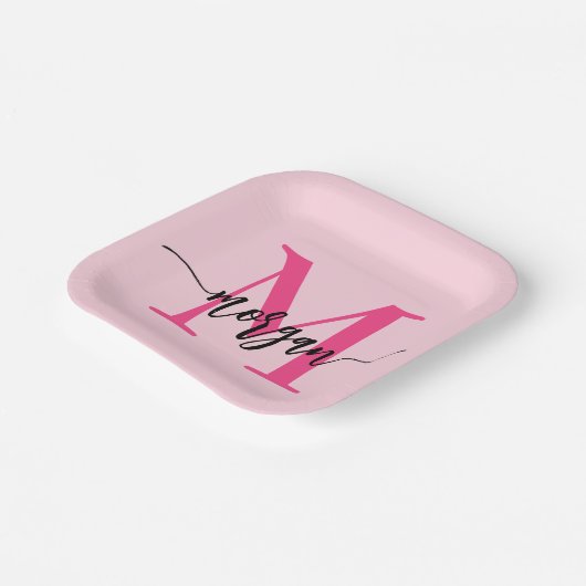 Hot Pink Modern Script Girl Monogram Name Pappteller (Gewinkelt)